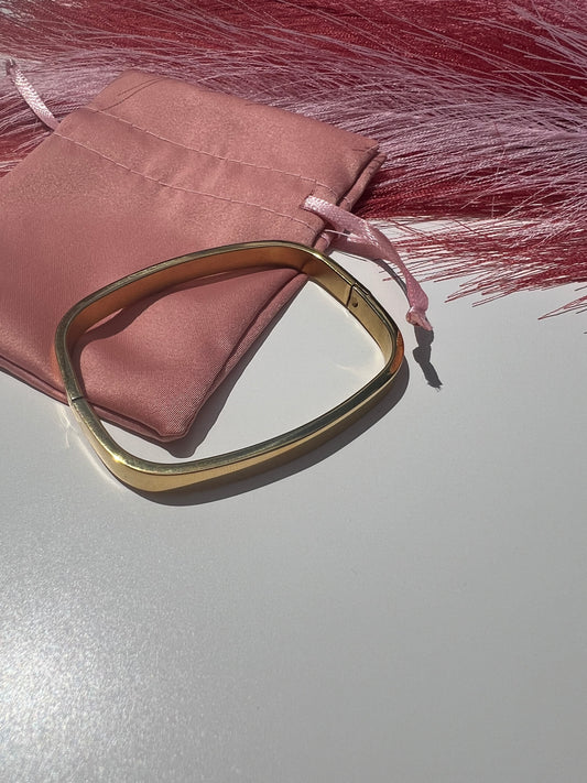 Bracciale rigido