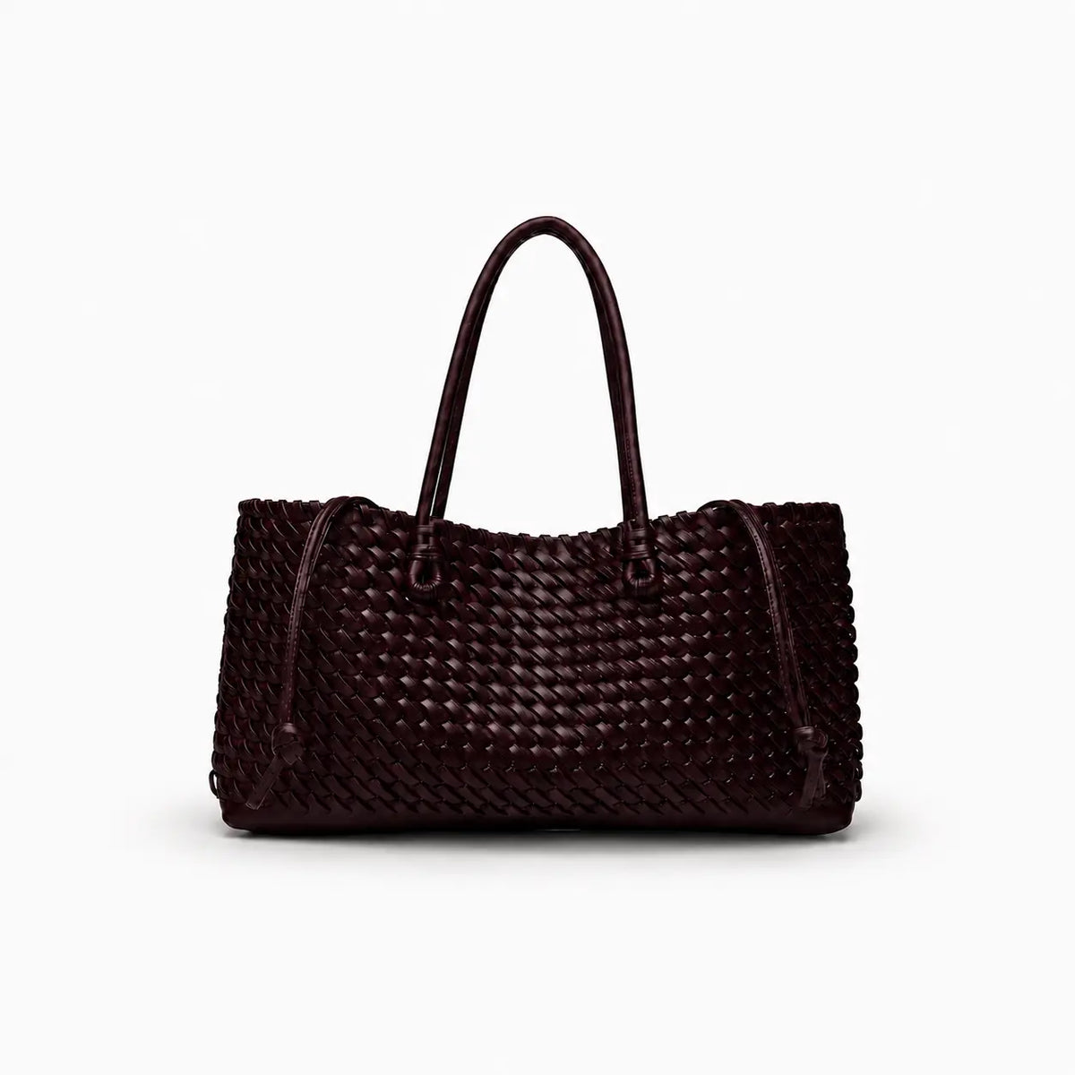 borsa Evelyn borgogna in ecopelle modello intrecciato con chiusura a clip e sacchetto interno e tasca con zip con manico da spalla su sfondo bianco