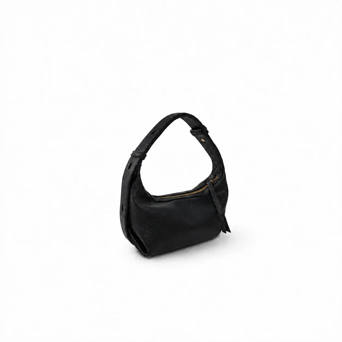 borsa Maddy in ecopelle nero con tracolla allungabile hardware oro chiusura a zip su sfondo bianco